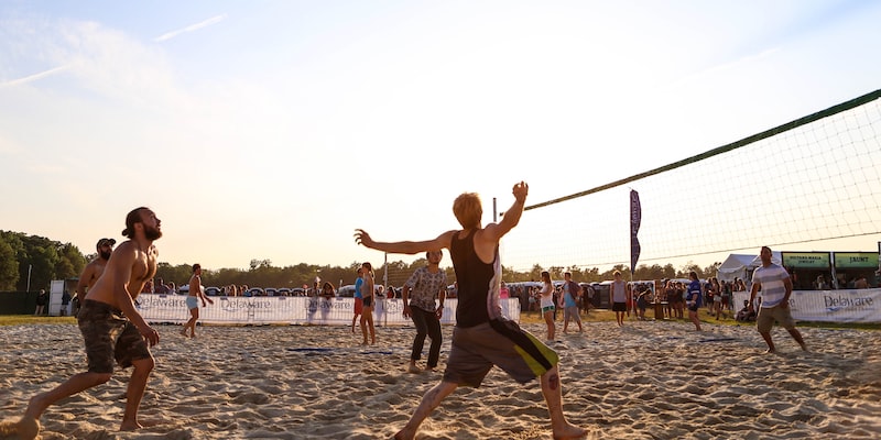 Каково быть профессиональным игроком в пляжный волейбол?